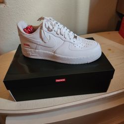 Nike Supreme Air Force 1 Size 11.5