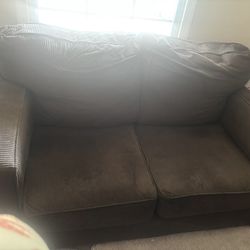 Couch / Loveseat 