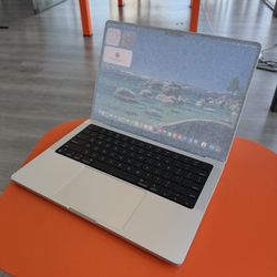 14” MacBook Pro M4 Pro Chip 48GB Ram 512SSD! 1 year of AppleCare! We offer financing!