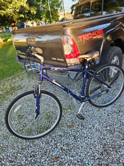 Mens Diamondback edgewood bicycle wheels 26