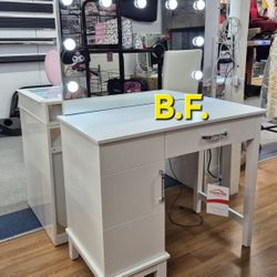 🔥Vanity Set, White Color, Mirror and Desk, Brand New.