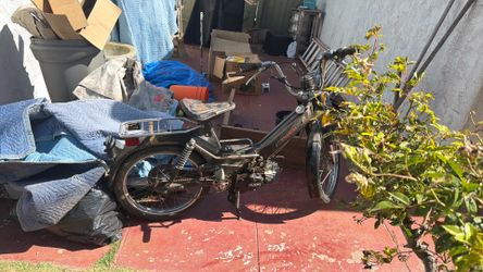 MAKE OFFER - Puch Moped
