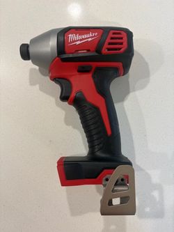 Milwaukee M18 18V Lithium-Ion Cordless 1/4 in. Hex Impact Driver (Tool-Only)