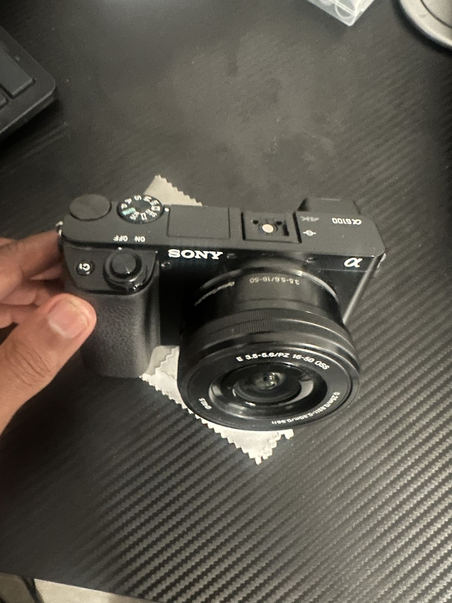 Sony A6100