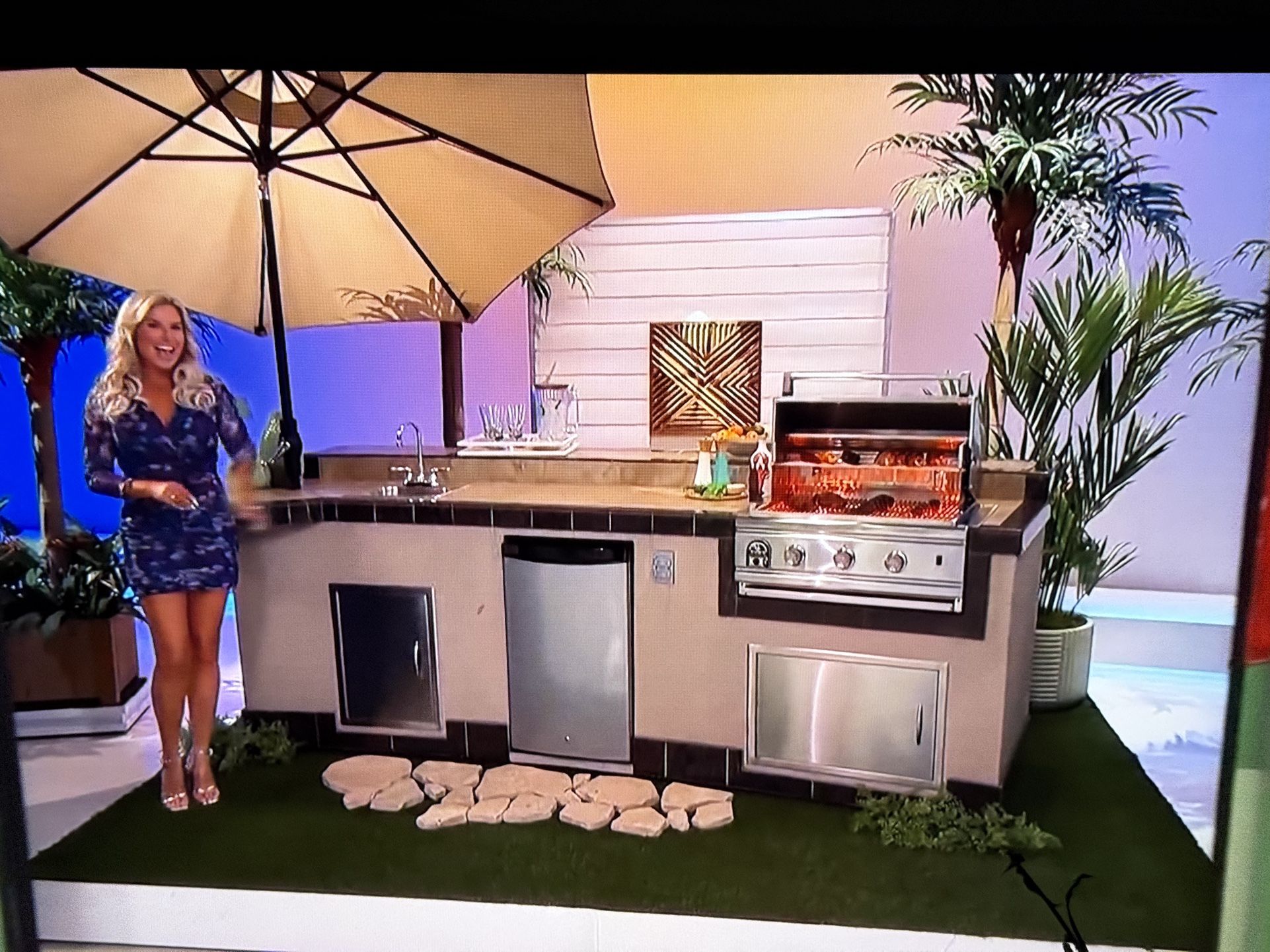 BBQ KITCHEN ISLAND 11ft