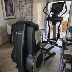 LifeFitness Elliptical 