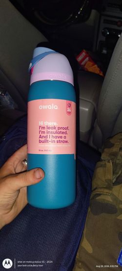 Owala FreeSip 32 oz Insulated Water Bottle