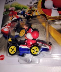 MATTEL: HOT WHEELS 1:64 DIE-CAST ~ MARIO KART ~ RED YOSHI RACER {NEW}