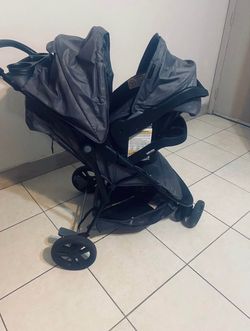 Travel System with infant carrier
