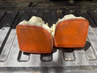 Toyota Tacoma front bumper turn signals