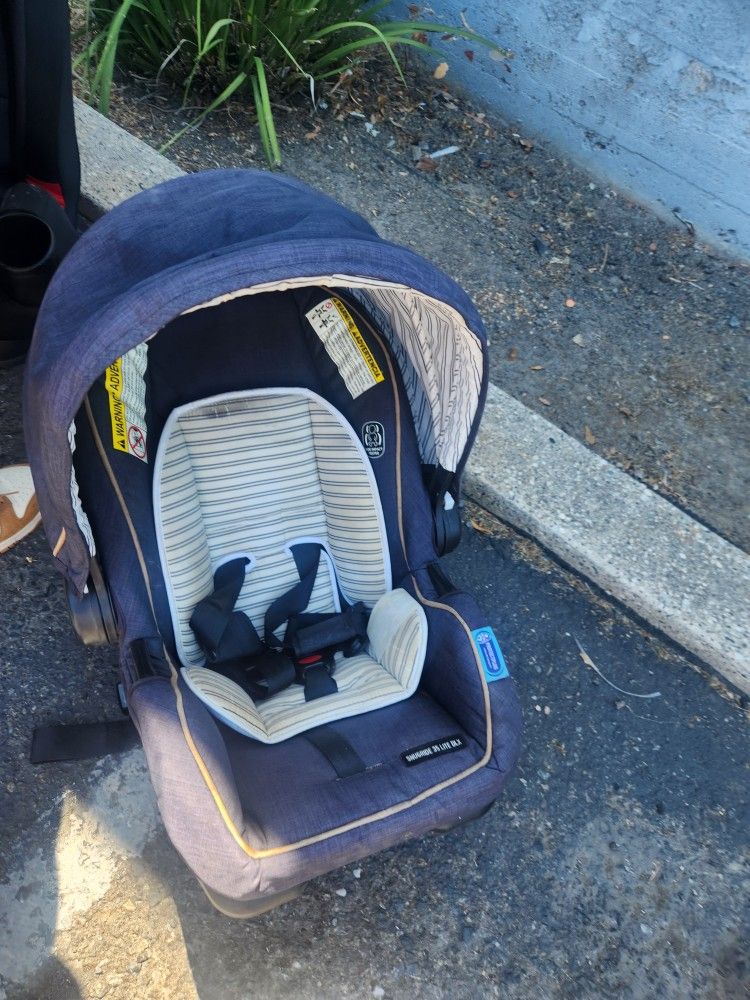 Graco Infant Car Seat