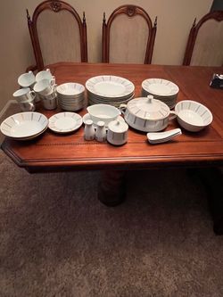 Noritake Humoresque (Pattern 6685) China Set