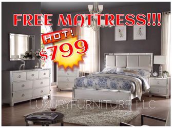 New mirrored 4 pieces queen bedroom set