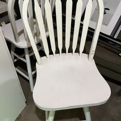 2 High Chair 