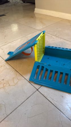 Hot Wheels Monster Truck Mega-Wrex Crash Cage Playset