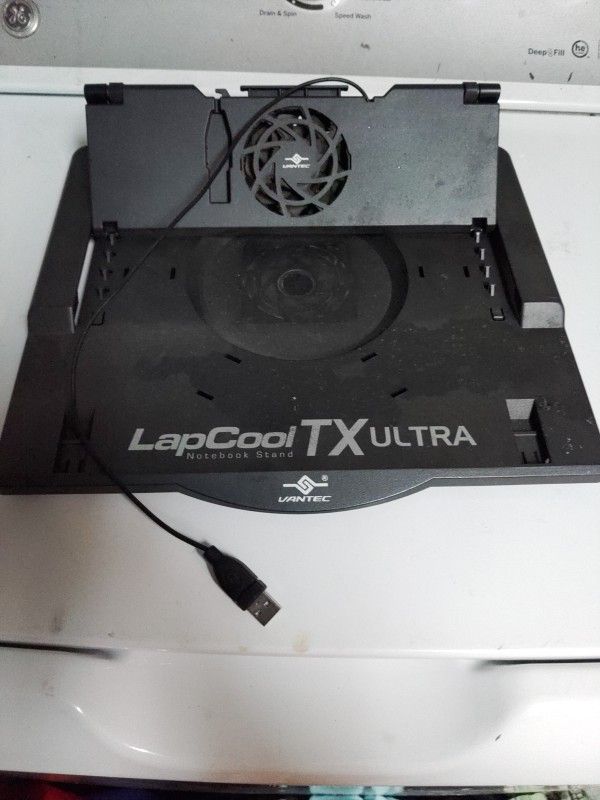 Vantec LPC-460TX LapCool TX Ultra Adjustable Notebook Stand w/ Built-in Fan