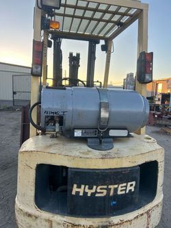 Hyster 30 forklift
