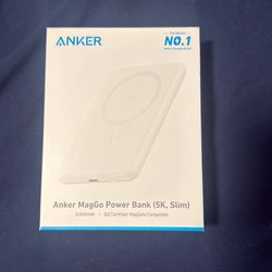Anker MagGo power bank