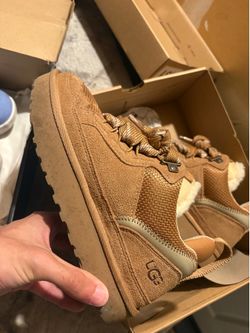 Ugg shoes size 6