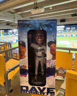 Dodgers dave Roberts bobblehead