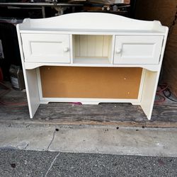Free Desk Hutch
