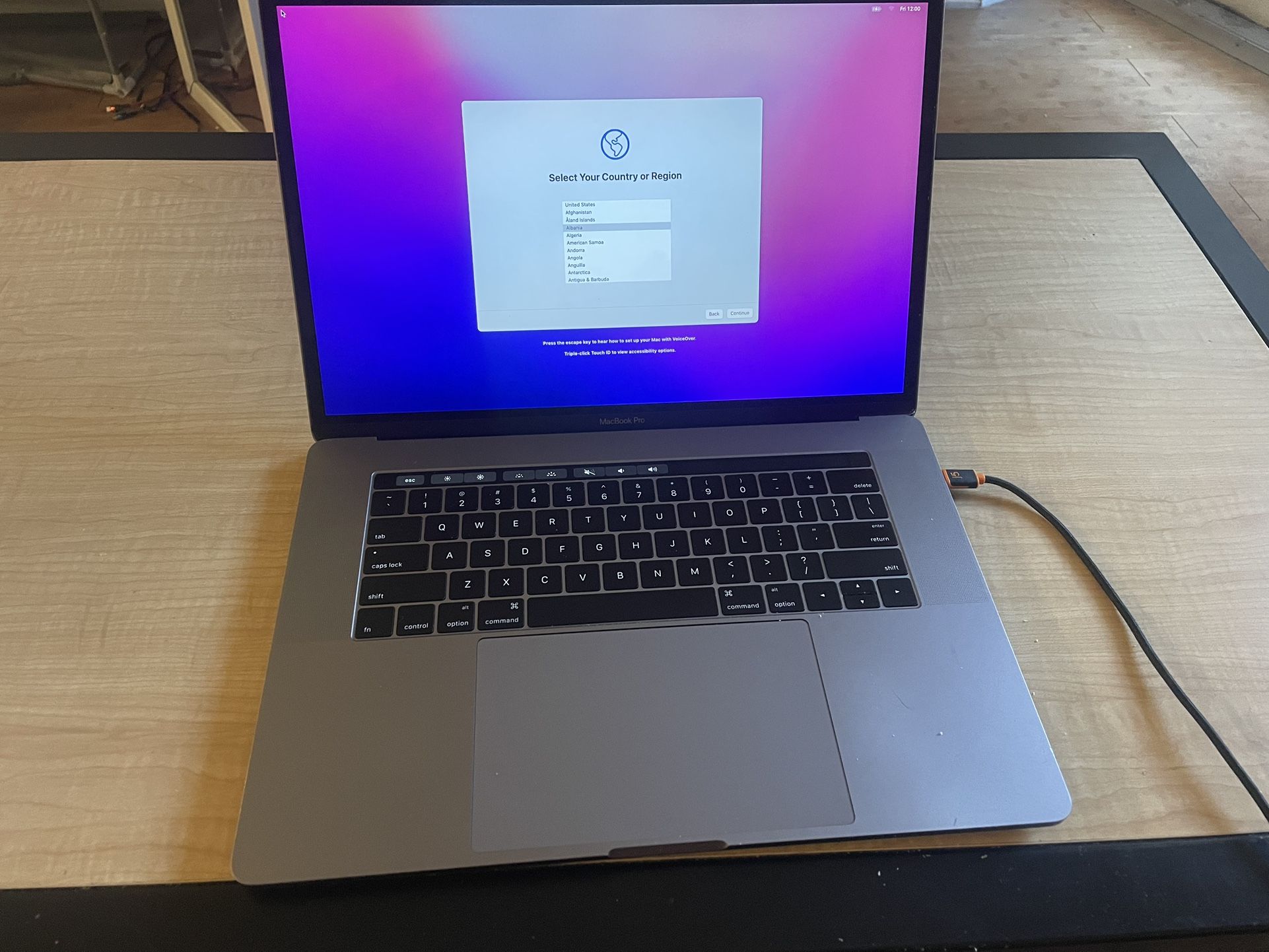 MacBook Pro Retina 15.4'' (512GB SSD, Intel Core i7-7700HQ, 2.80 GHz, 16GB)