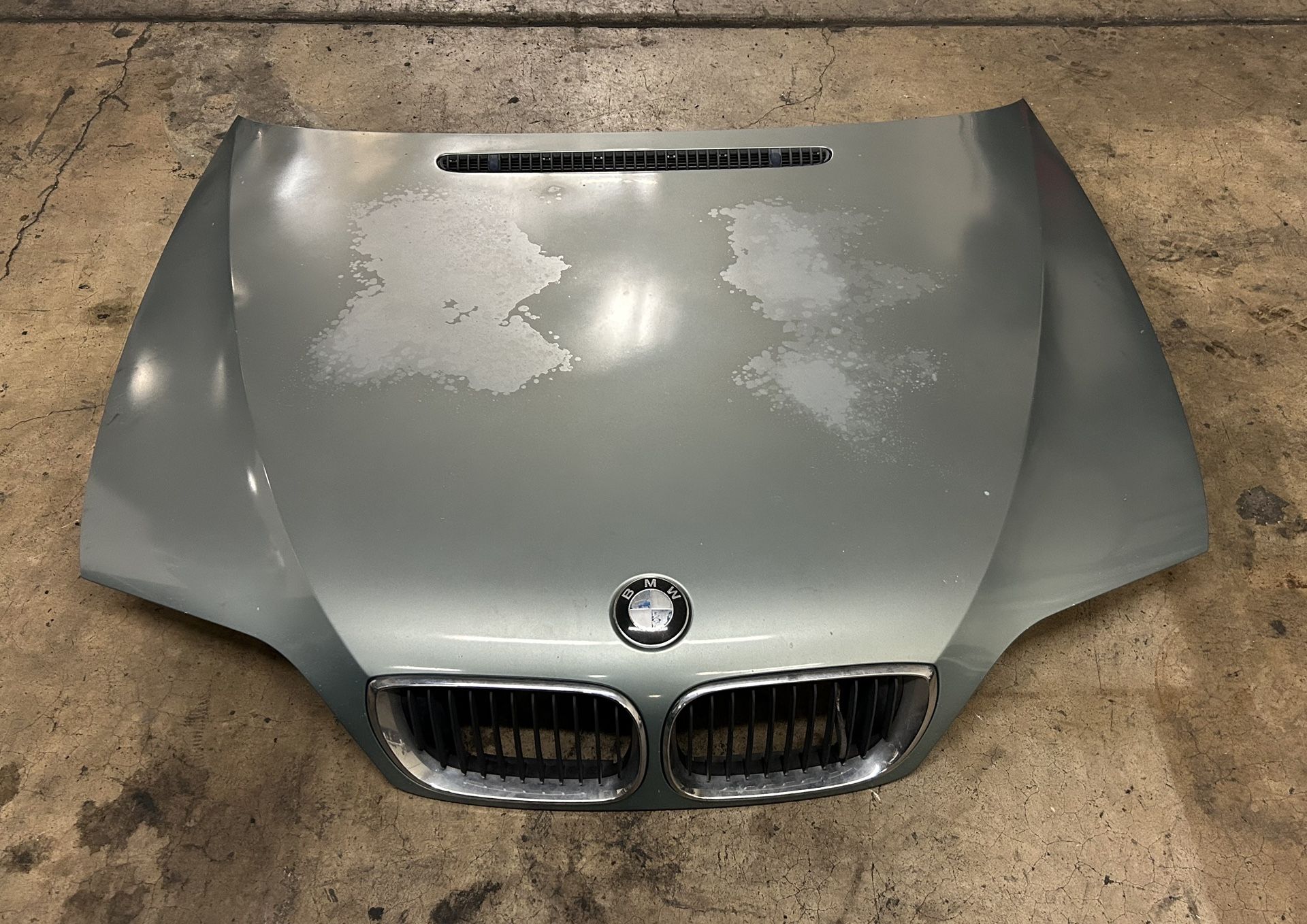 2002-05 BMW E46 330i 325i SEDAN HOOD