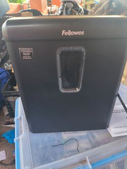 Fellowes Paper Shredder