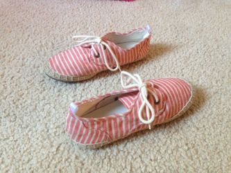 Girls shoes