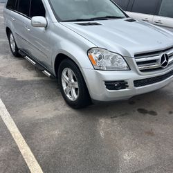 2011 Mercedes-Benz GL-Class