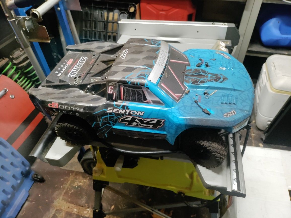 Arrma Senton 4x4 Rc Truck