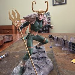 Marvel Gallery Loki Diamond Select 10" PVC  Diorama Figure! 🔥 Comic Appearance!