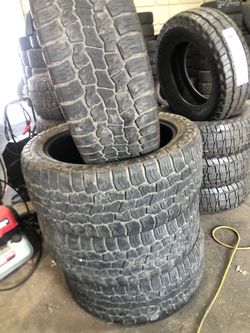 285/45/22 A/T used set (4) tires