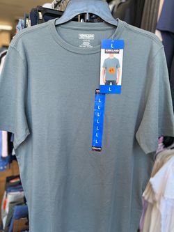 Men’s Kirkland short sleeve shirt