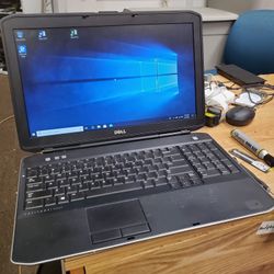 DELL LATITUDE E5530 WITH FULL SIZE KEYBOARD AND 15.6' SCREEN (INV. M1153N)

