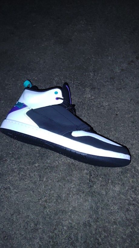 Brand new Jordans Lift Offs Size 10 New