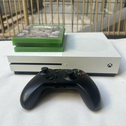 Xbox One S With 3 Games And Controller 