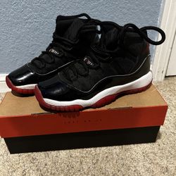Jordan bred 11 size 6