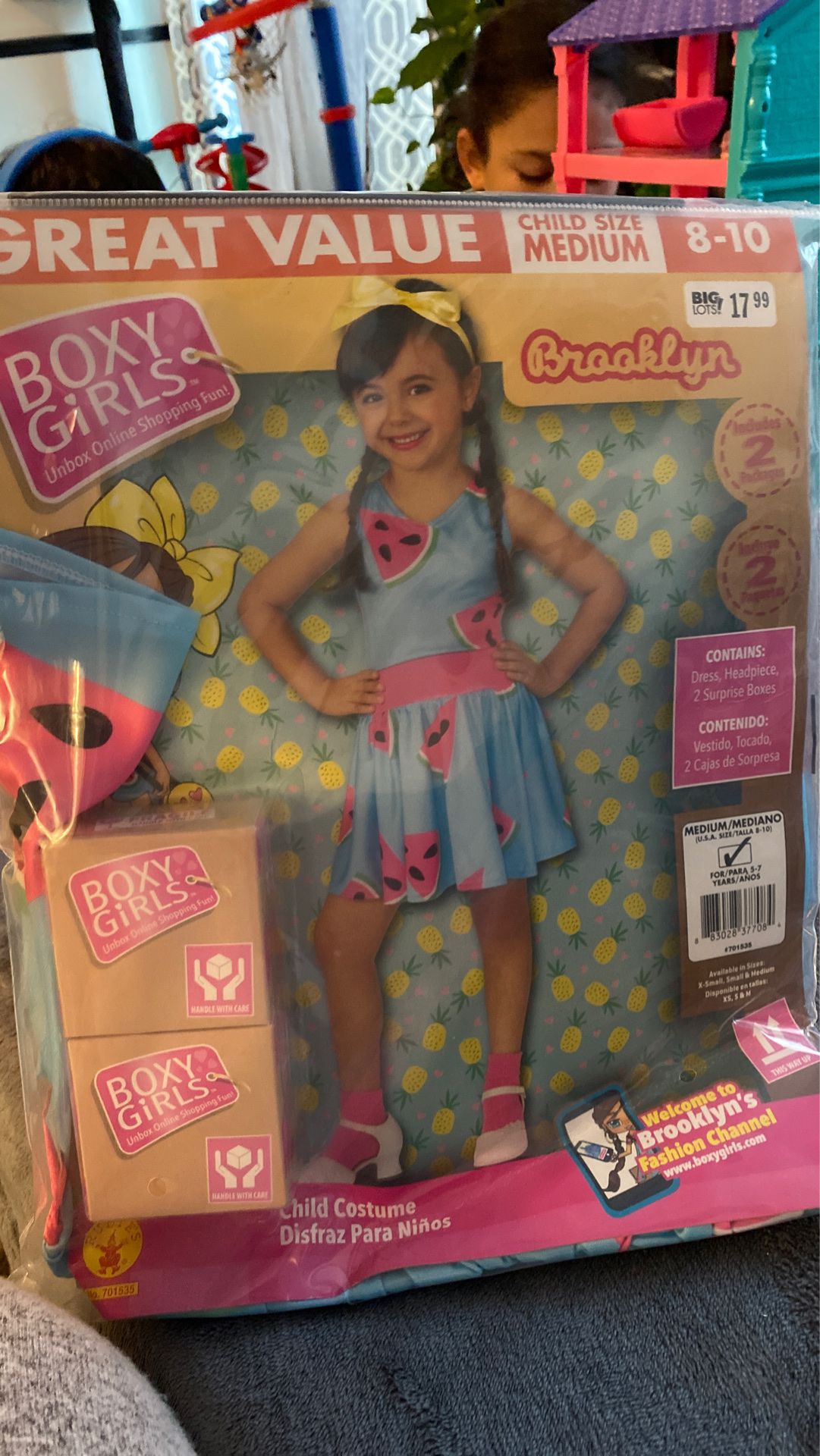 Boxy girl costume