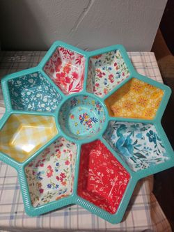 Pioneer Woman  divided patchwork tray