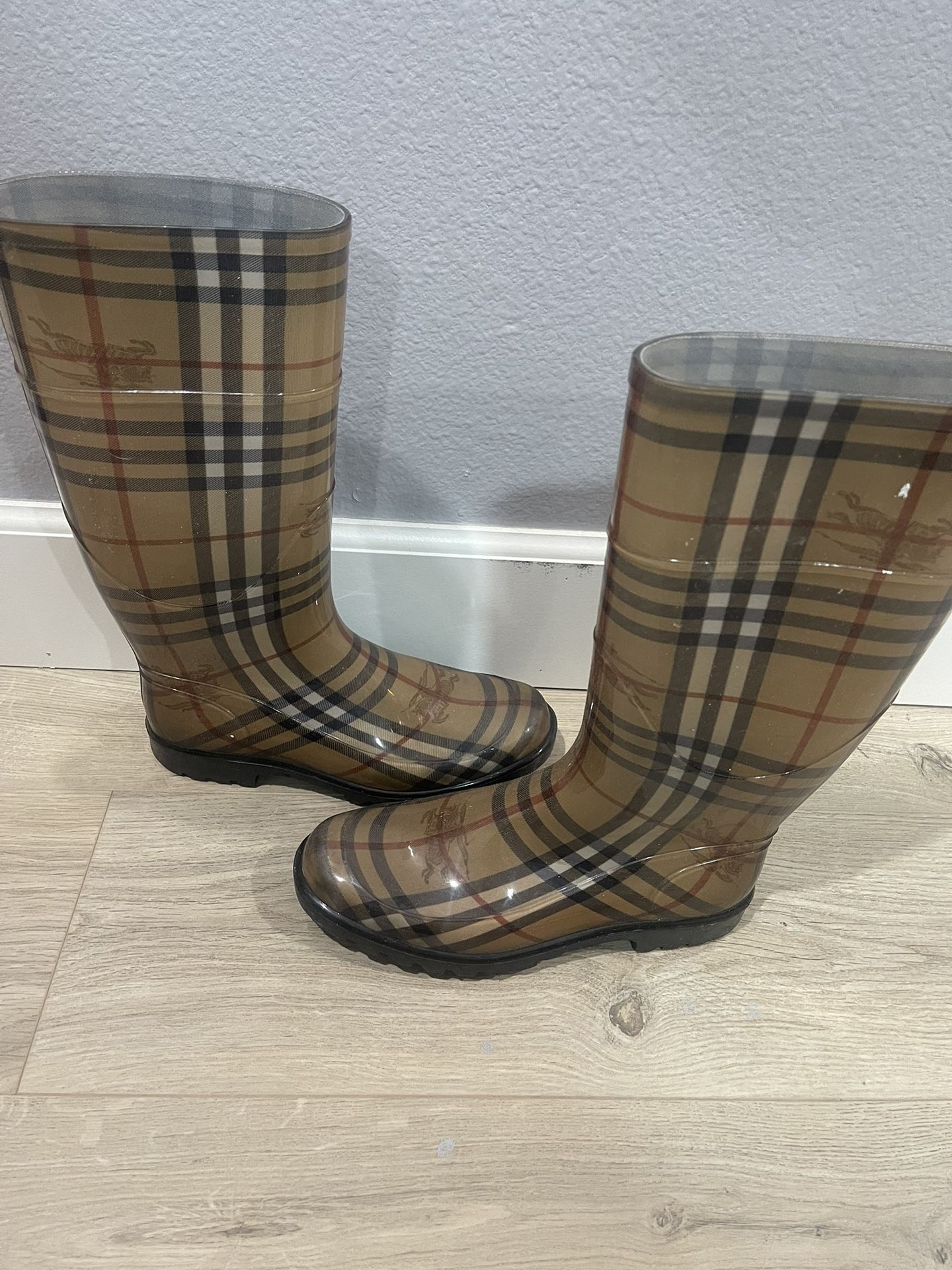Burberry Rain boots- Women’s
