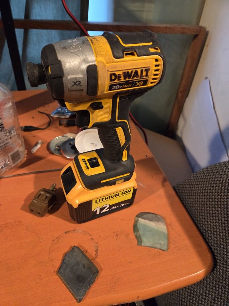 DeWalt DCF887