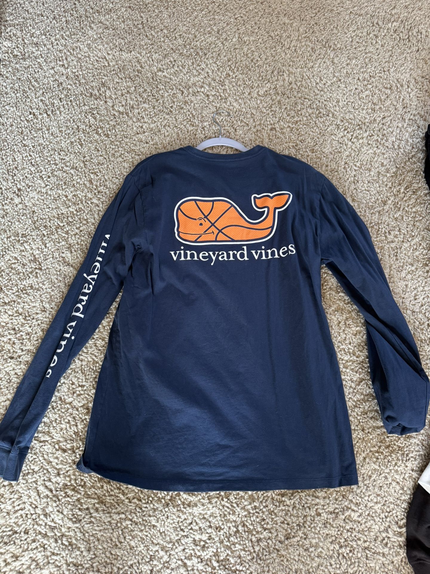 Vineyard vine, long sleeve T-shirt