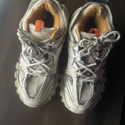 Balenciaga Tracks 40