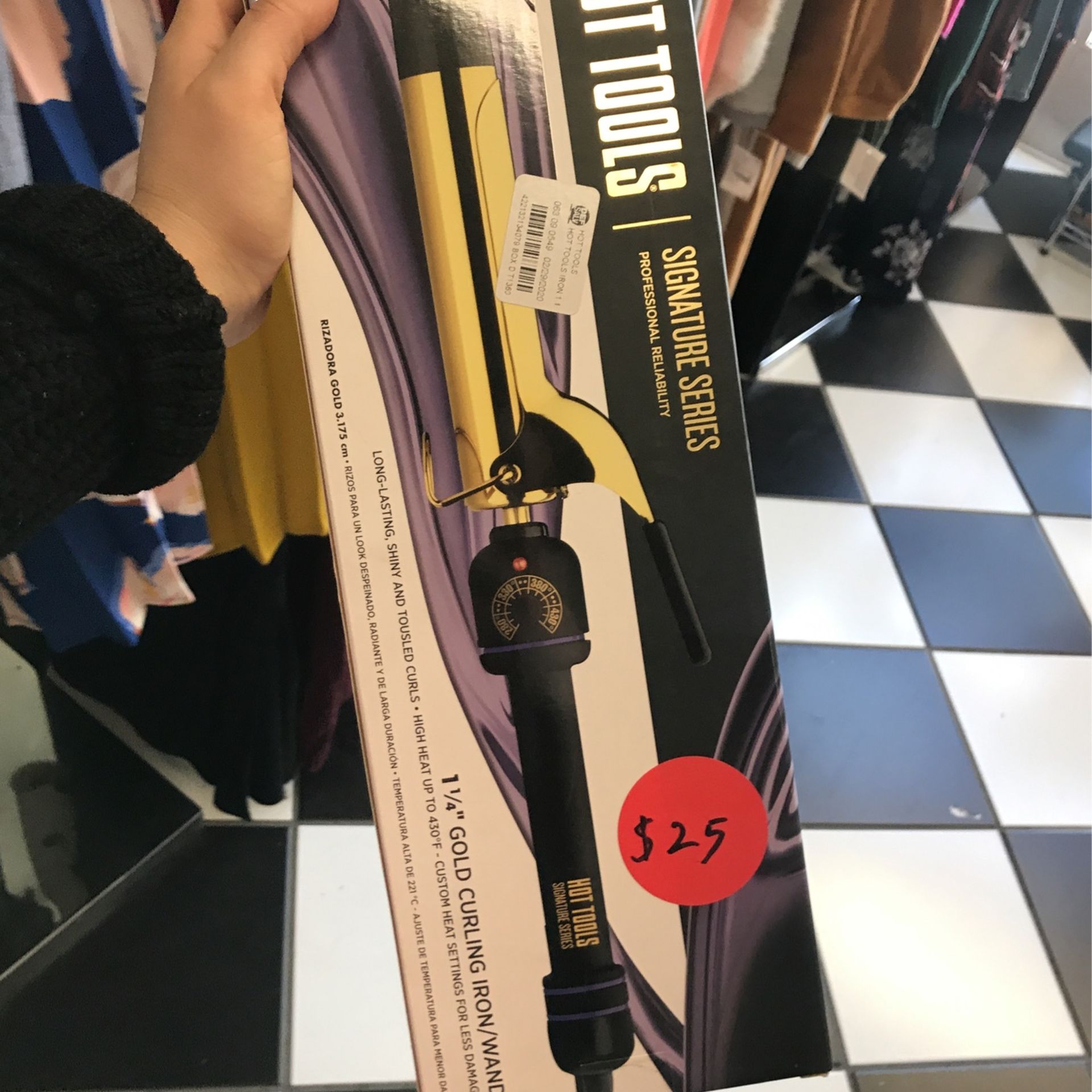 HOT TOOLS Signature Series Gold 1-1/4" Curling Iron, Black