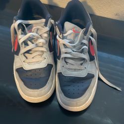 Size 6.5 Men’s Nike