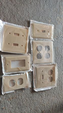 Tapas de la marca leviton