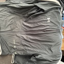 4 XL under Armour, windbreaker, jacket, gray, and white and color