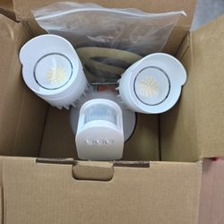 LUXFLY,  Security And Flood Lights 