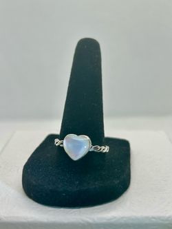 Mother of Pearl, heart shaped ring size 10 – sterling silver 925 Mother of Pearl, heart shaped ring size 10 – sterling silver 925